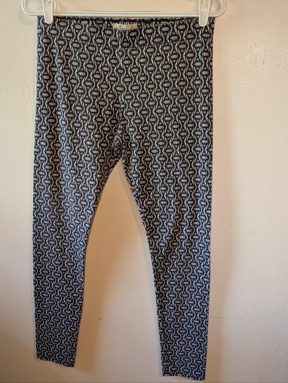 Hollister Black and White Patterned Leggings